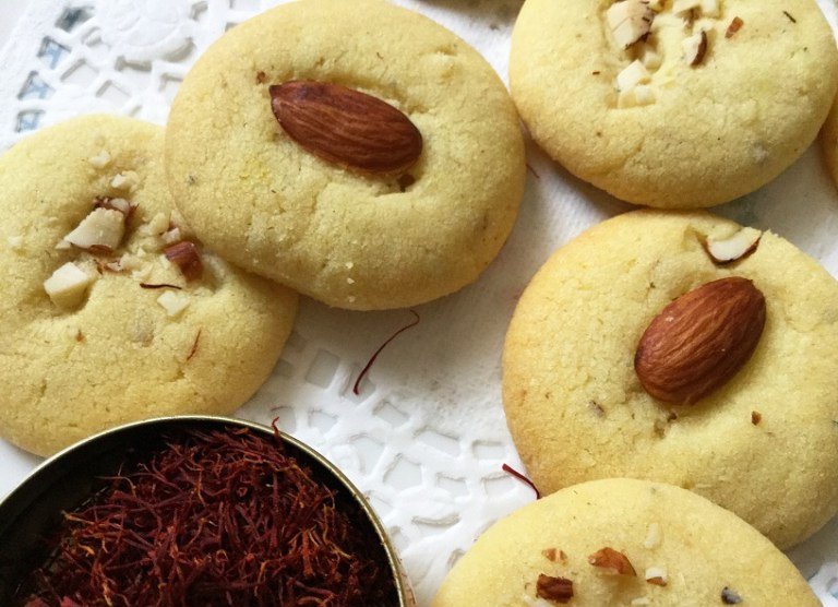 Eggless Almond Saffron Cookies - Rumi Spice