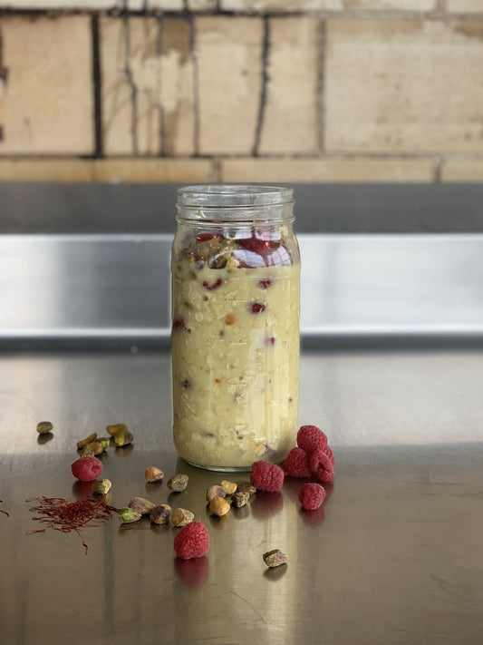 Raspberry Saffron Overnight Oats - Rumi Spice